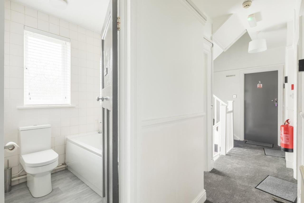 Private 3 With Kitchenette By Cb No Minimum Apartment